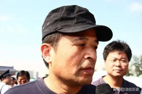 64岁毕福剑近况曝光，因管不住嘴遭封杀，现成网红“工具人”？