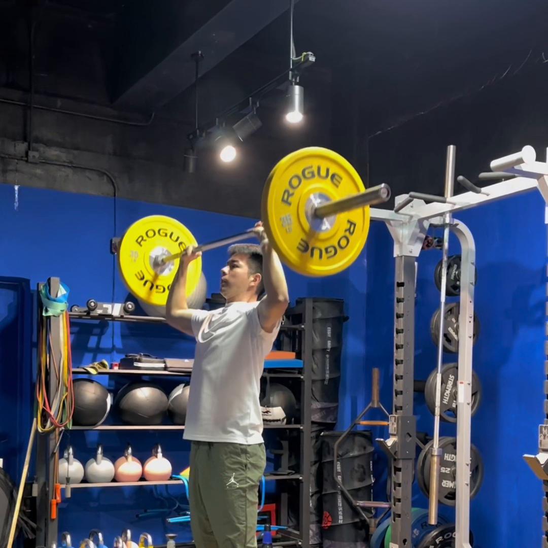 投篮上肢力量训练单杠,篮球小臂力量练习