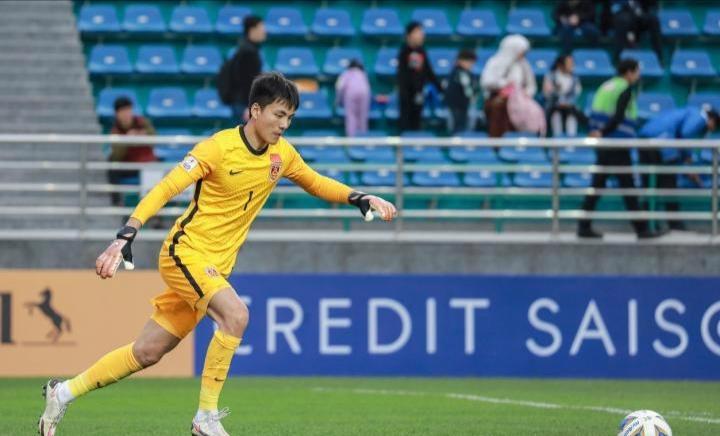 国青艾菲尔丁以冠军为目标,艾菲尔丁和何小珂谁厉害