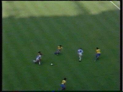 c罗教内马尔姆巴佩踢球,c罗力压梅西马拉多纳