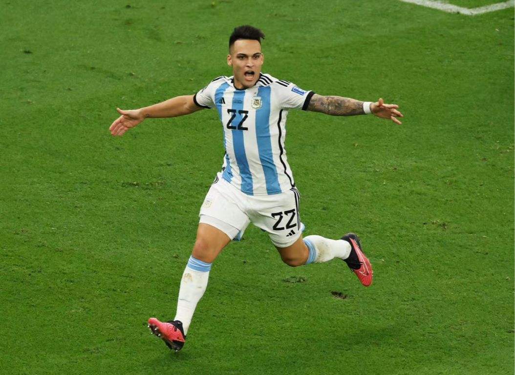 世界杯十大射门能力,看足球巨星比赛