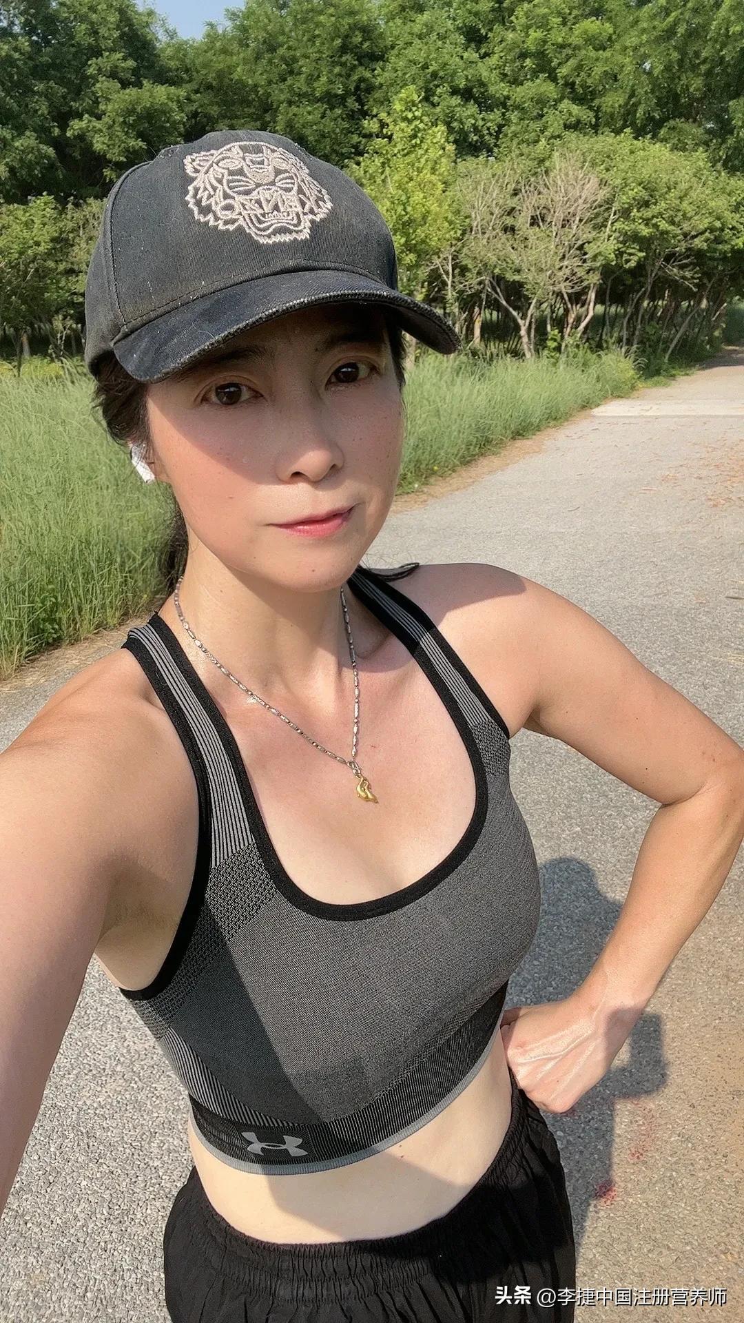 健身动作有哪些分类方法和技巧,新手健身哪几个部位最好锻炼身体