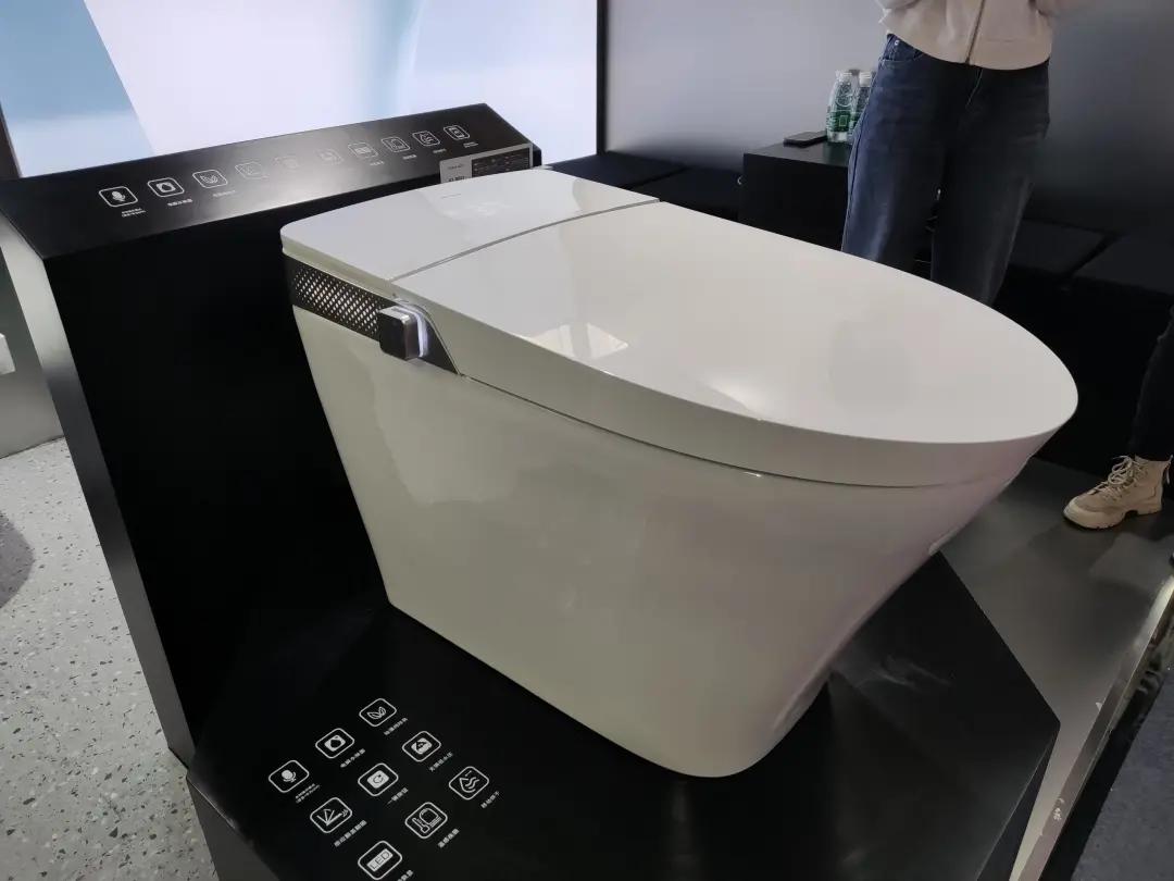 广州设计周卫浴新品,红点设计奖卫浴