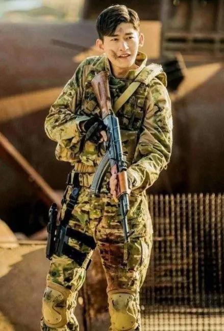 杨洋颜值全职高手,杨洋各个饰演人物的评价