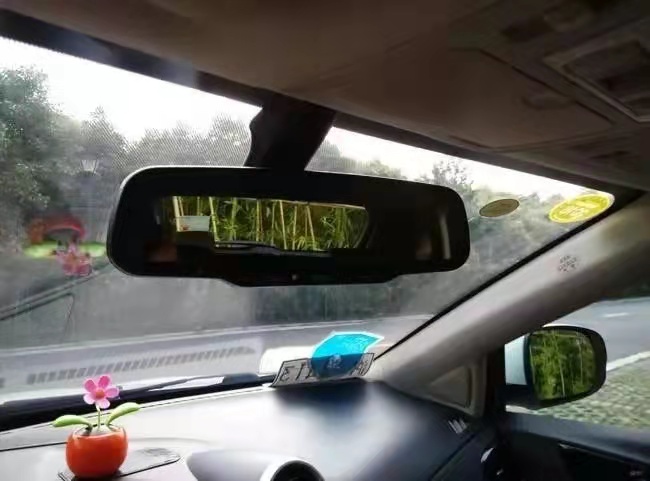 男子怀疑老婆出轨杀妻女判死刑,怀疑妻子出轨杀害妻儿案件