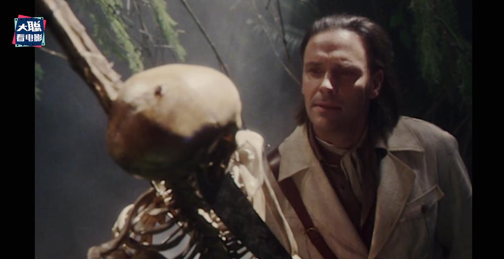 鏈堝厜楠戝＋椹厠涓庡彶钂傛枃,鏈堝厜楠戝＋椹彲