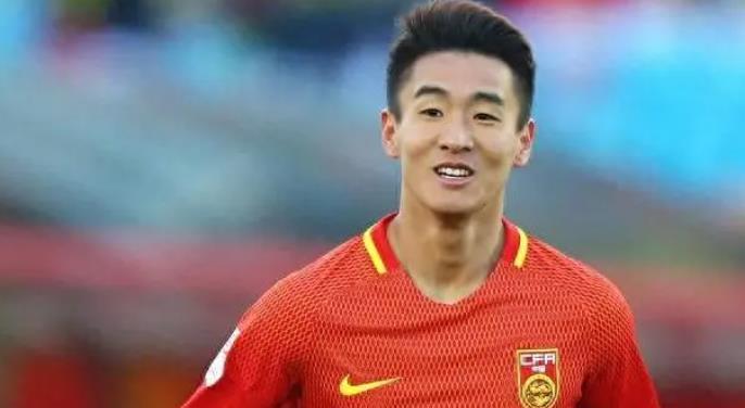 中国男足精彩丢球,男足丢球爆笑名场面