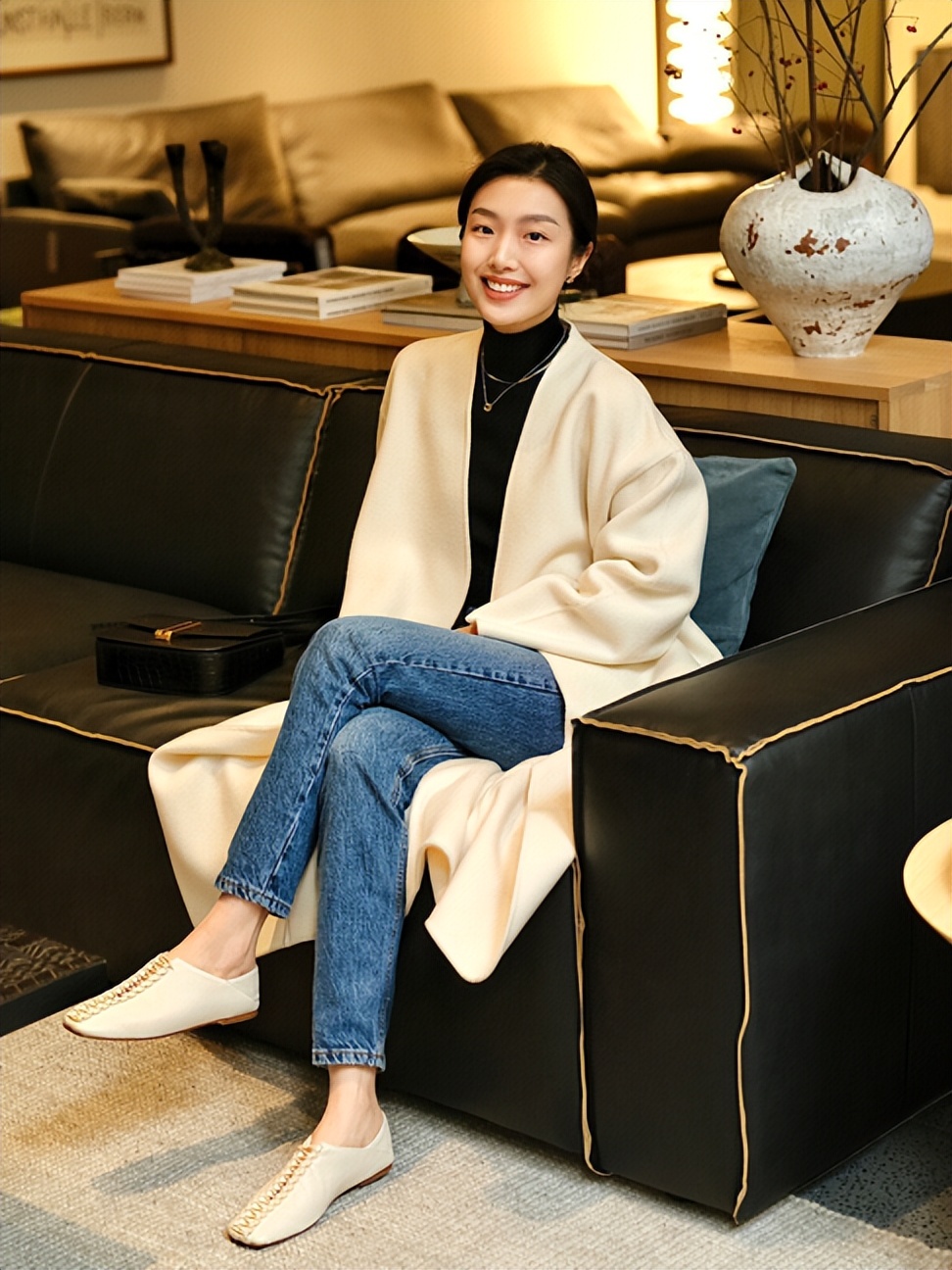 适合冬天穿羊毛混纺大衣,适合在冬季穿的浅色大衣