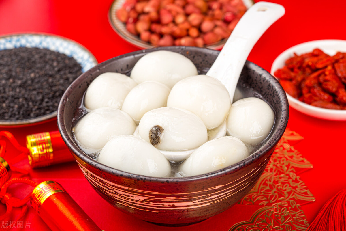 煮汤圆放什么一起煮好,煮汤圆冷水下汤圆还是热水