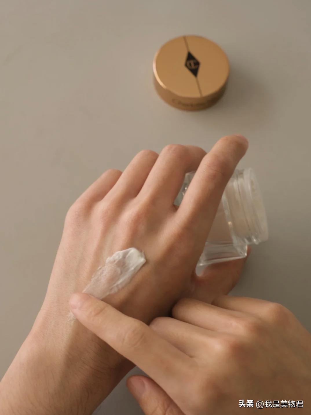 抢了妆前饭碗的面霜，帮你找到底妆开挂新技能