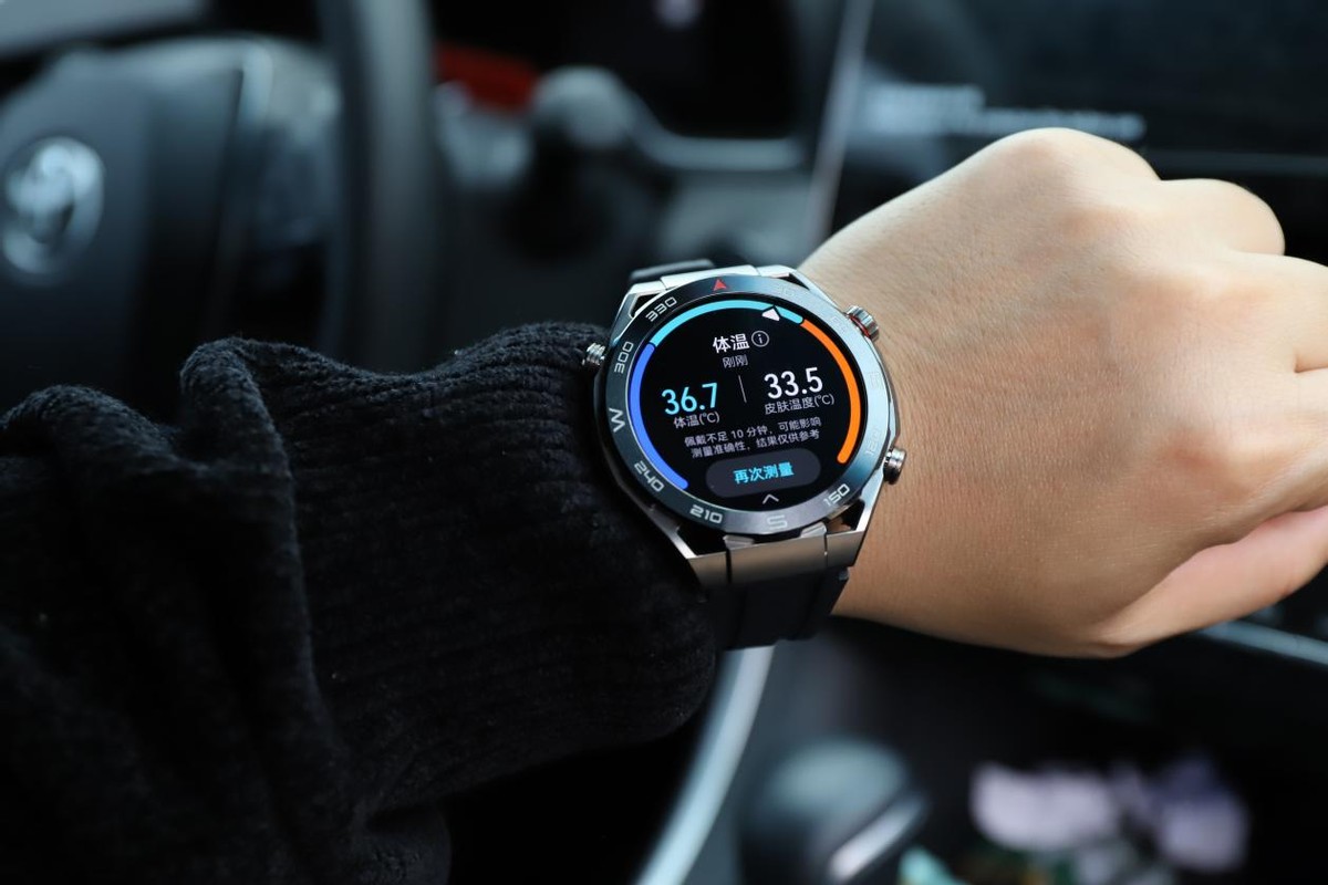 华为watchultimate对比watch4,华为表王watchultimate