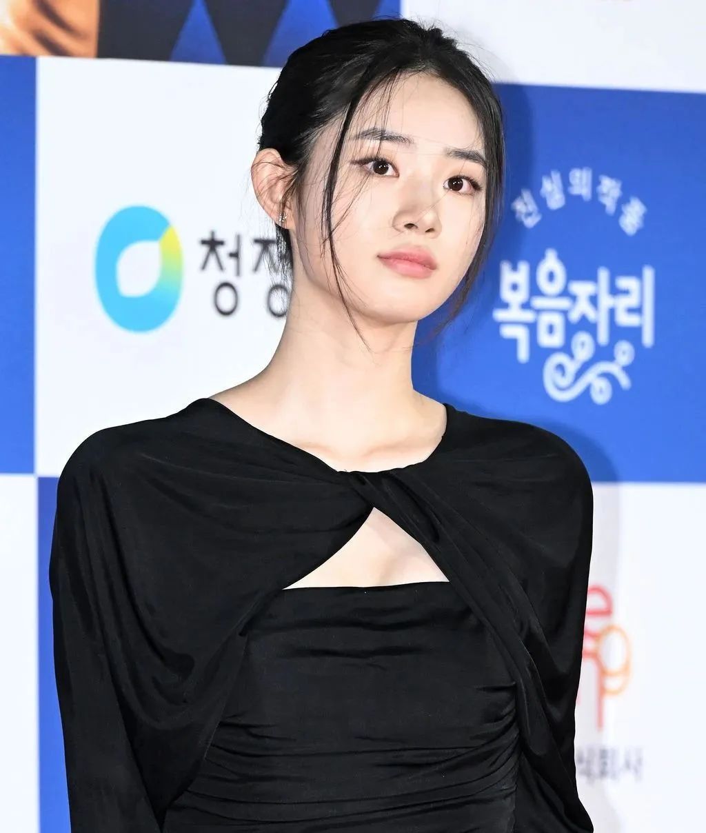 汤唯与iu,汤唯在韩国跟iu一样火吗