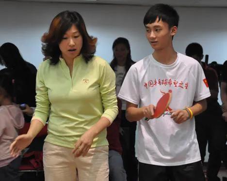 乒乓入奥24年,盘点国乒28位奥运冠军:马龙王曼昱都是唯一