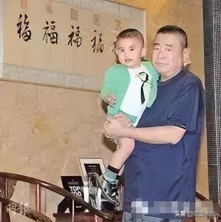 刘銮雄何鸿燊情史,刘銮雄甘比爱情故事