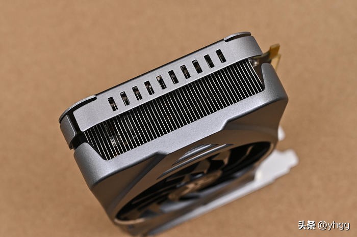 七彩虹影驰b460m,七彩虹b760i显卡