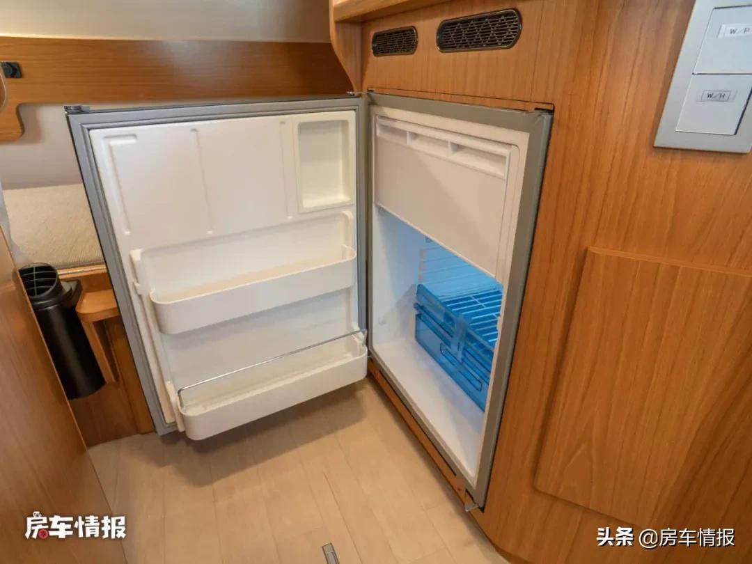 丰田自动挡轻卡房车配3.0l柴油机,丰田轻卡房车最新款