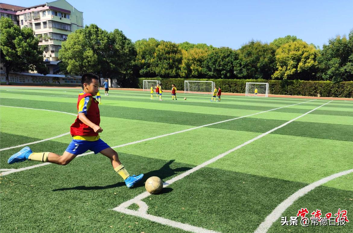 用脚踢出来的梦想之路——石门县“足球育人”特色实践走笔
