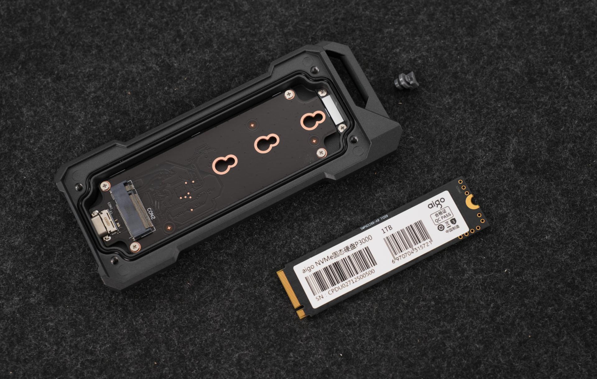 华硕tuf铠甲移动硬盘盒,华硕tuf硬盘盒搭配哪款硬盘