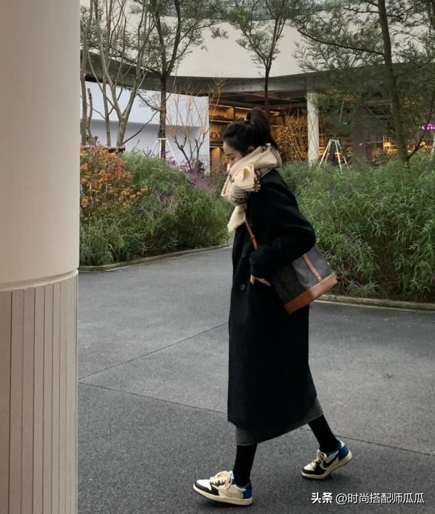 女生太高了怎么穿显矮,身高矮穿什么显高