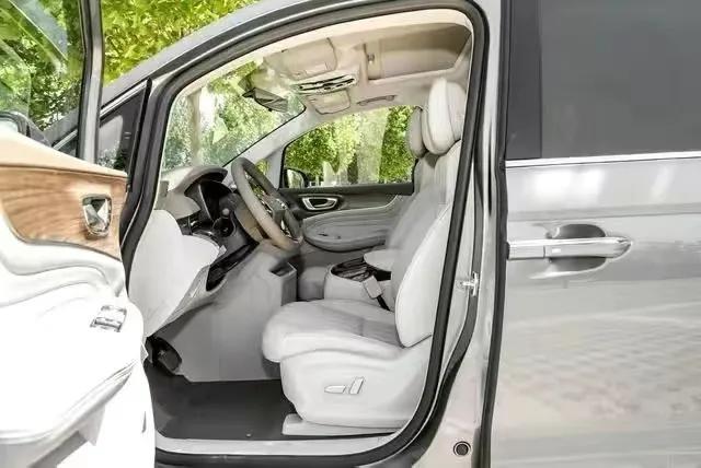 荣威imax8安全不安全,荣威imax8ev极致安全极致舒适