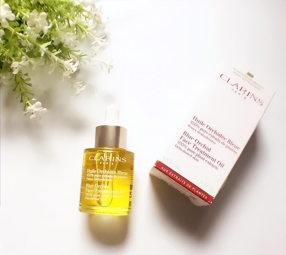 鼻子黑头里挤出的白色油脂怎么办,鼻子上有硬硬的黑头怎么办