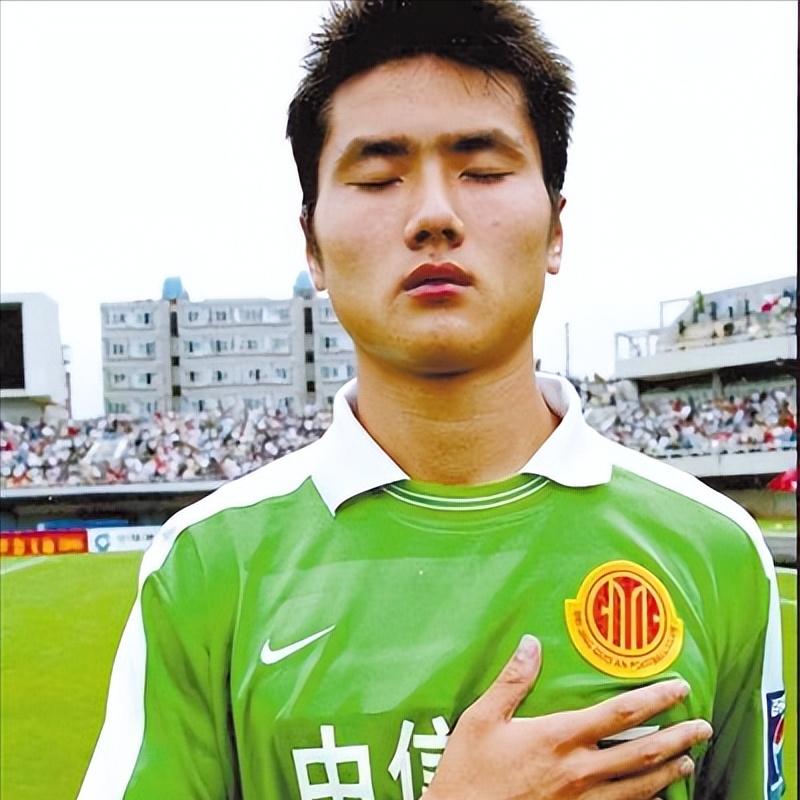 邵佳一任意球绝杀恒大不同解说,邵佳一s型诡异弧线任意球解说