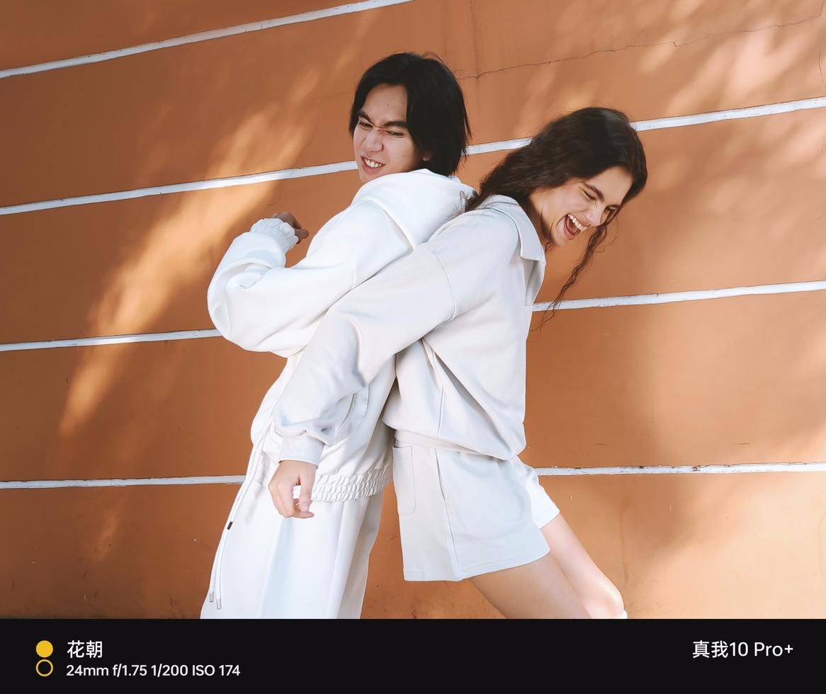 真我10pro屏和什么手机一样,曲面屏lcd手机真我10pro