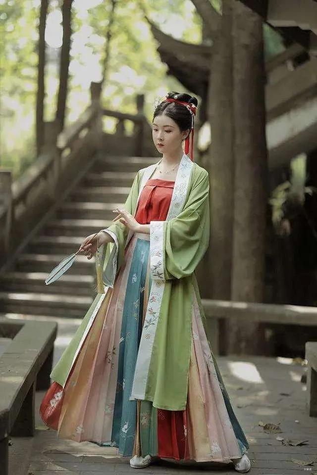 未来哪些行业可以有创业机会,2022年最赚钱的5个创业行业