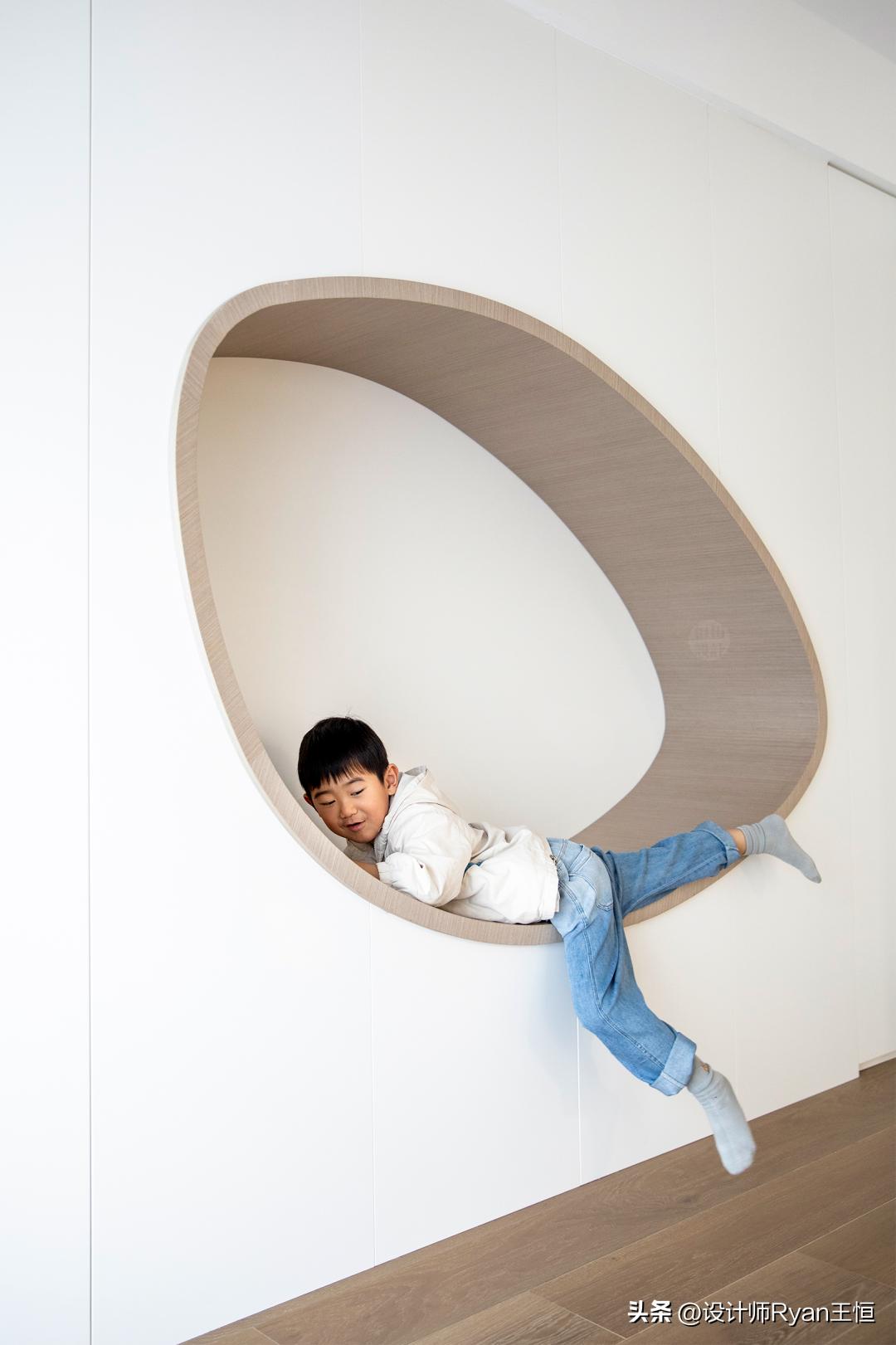 230㎡高质量亲子宅：拆掉一间房，打造超大陪伴式亲子空间