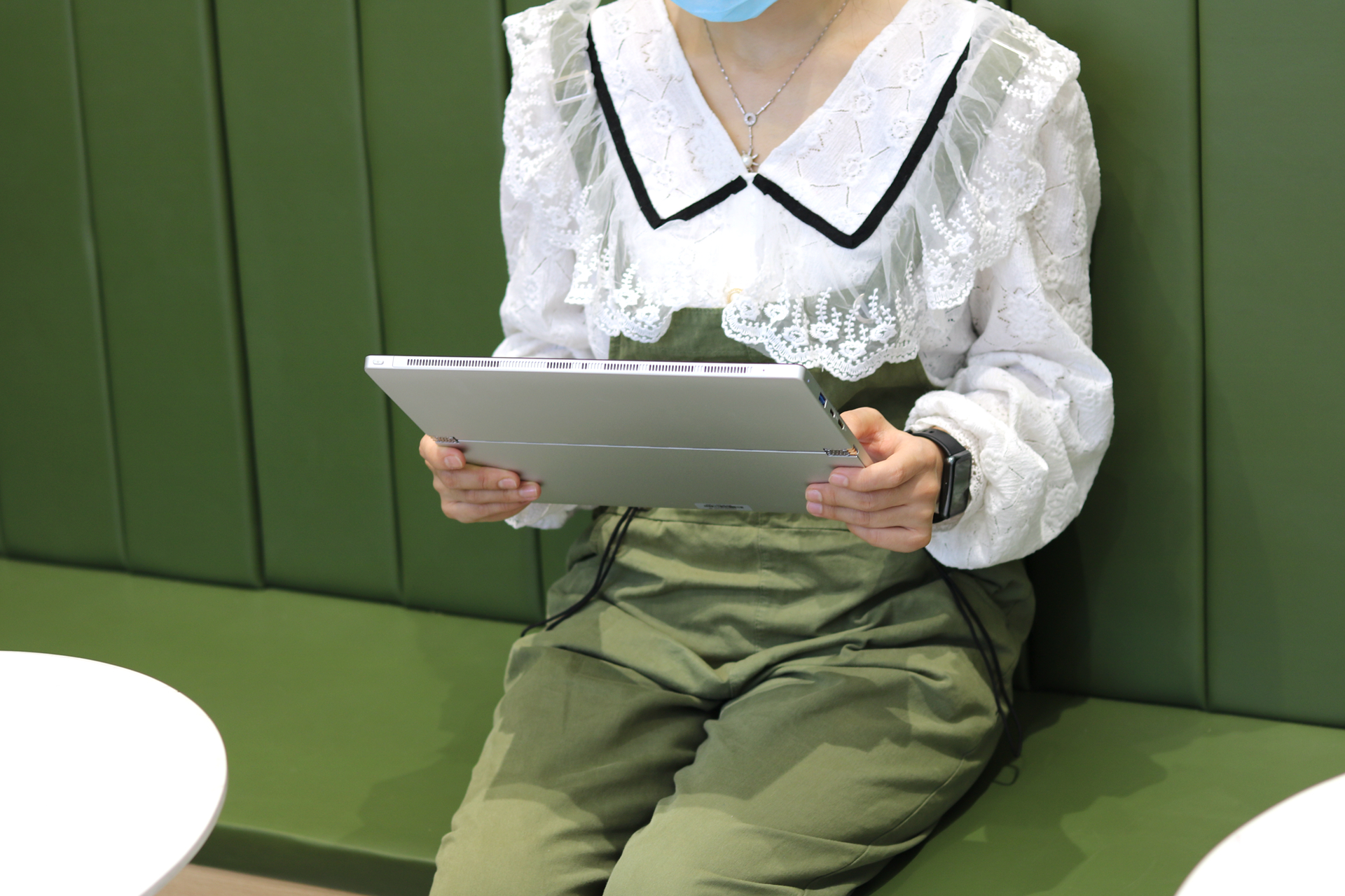 8000元国产商务笔记本电脑横测,奔腾处理器笔记本电脑