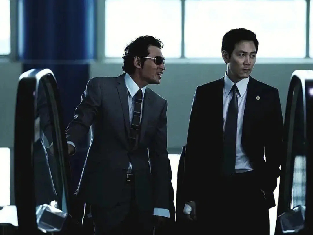 我比较了一下世界级大导演,发现韩国电影超越香港电影,是个笑话