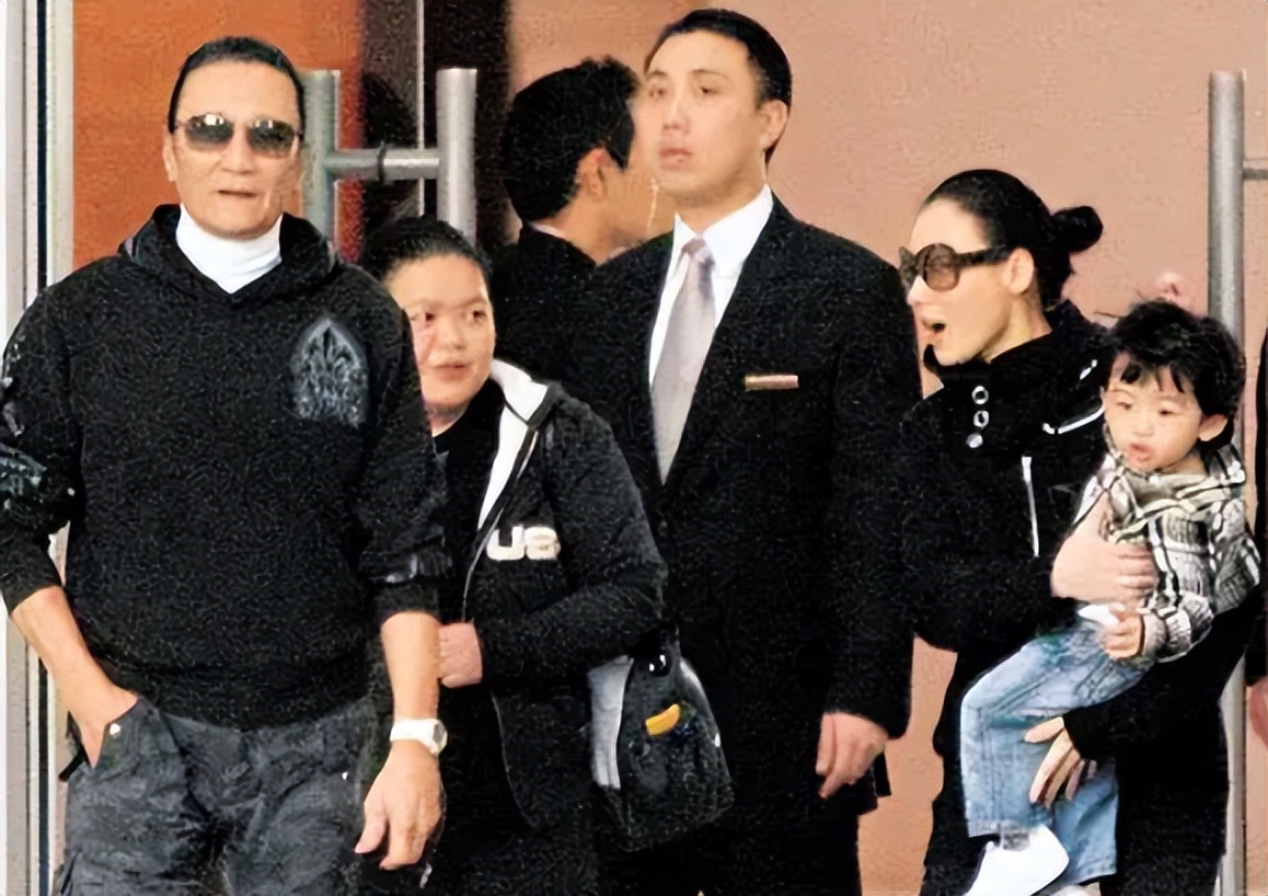 谢贤刘德华谢霆锋,谢贤李小龙视频