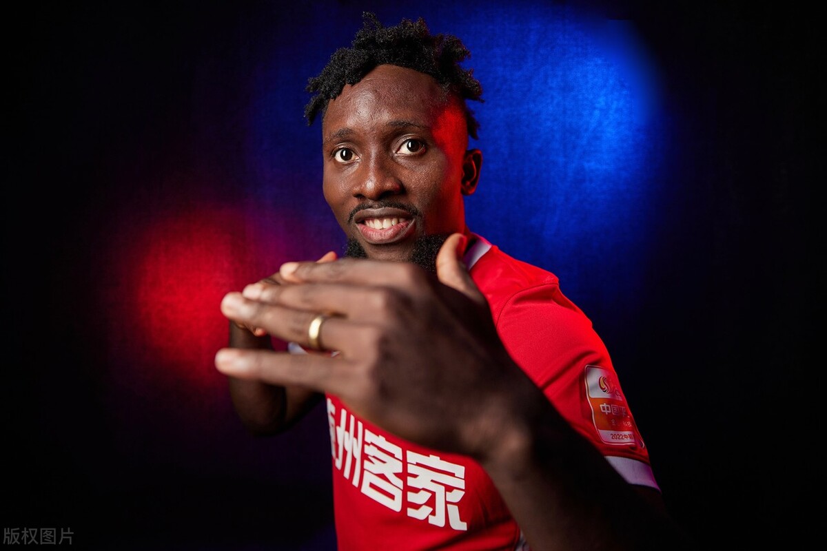 梅州客家足球俱乐部写真,梅州客家队海报