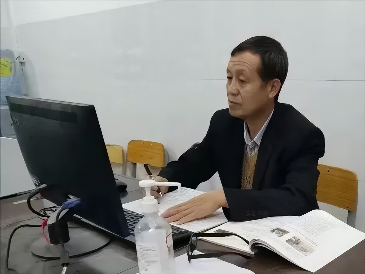 红枫叶蒙建连《红船又启新征程》——喜庆二十大召开心香文艺