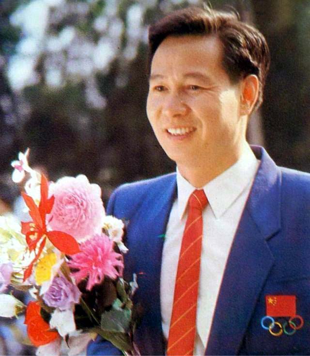 排球队张蓉芳近况 (原中国排球明星张蓉芳近况)