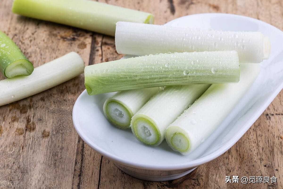 炖鸡汤时下锅多1个步骤鸡汤鲜香,炖鸡汤怎么炖不腥又好喝