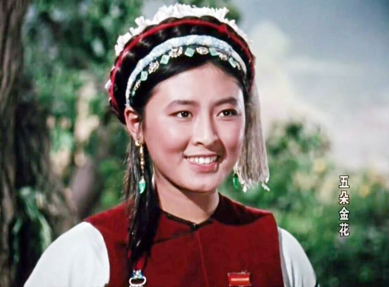 80年代一部爱情电影庐山恋,爱情经典电影庐山恋佳片欣赏