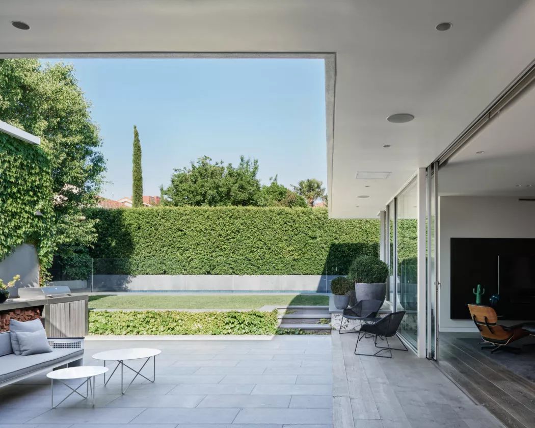 下沉式庭院算庭院吗,下沉式庭院和地上庭院叠石结合