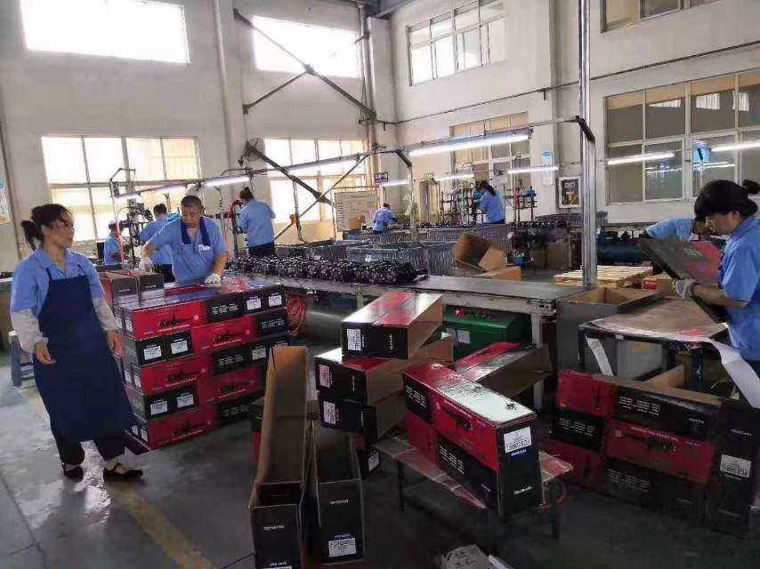 汽车减震器，能有效提升乘车舒适性！它是如何工作的？