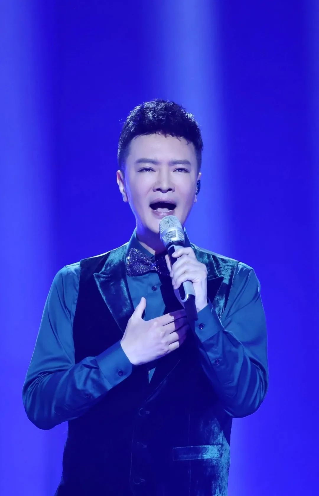 汤非歌乡愁,汤非爱上一座城