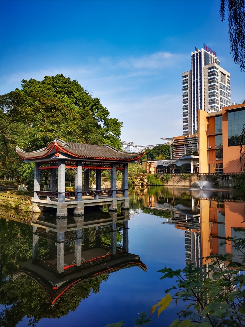 高考顺利！欢迎你来重庆，续写与重大的未来故事