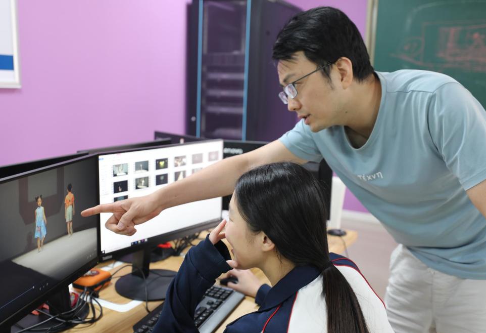 文科生学什么专业才能挣大钱,文科专业真的很难就业吗