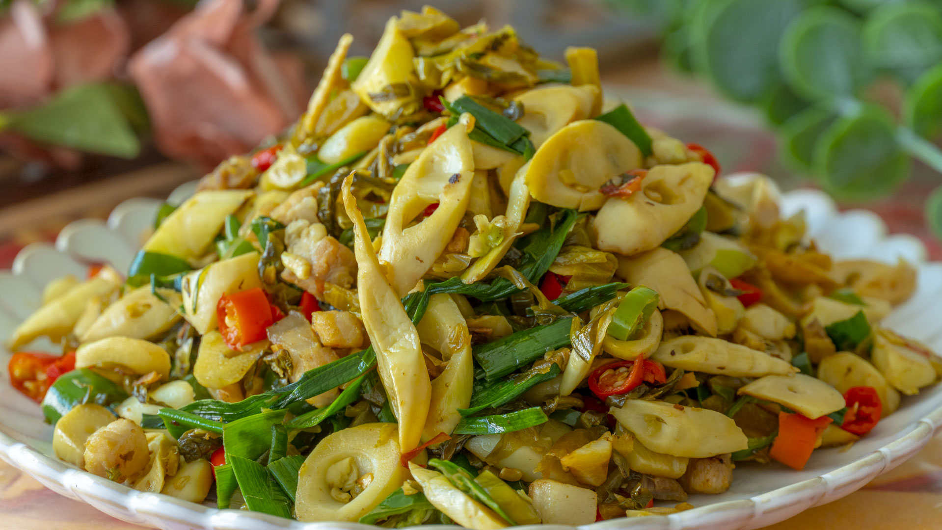 酸菜好吃不发臭的做法,酸菜鲜做的酸菜怎样吃才能更安全