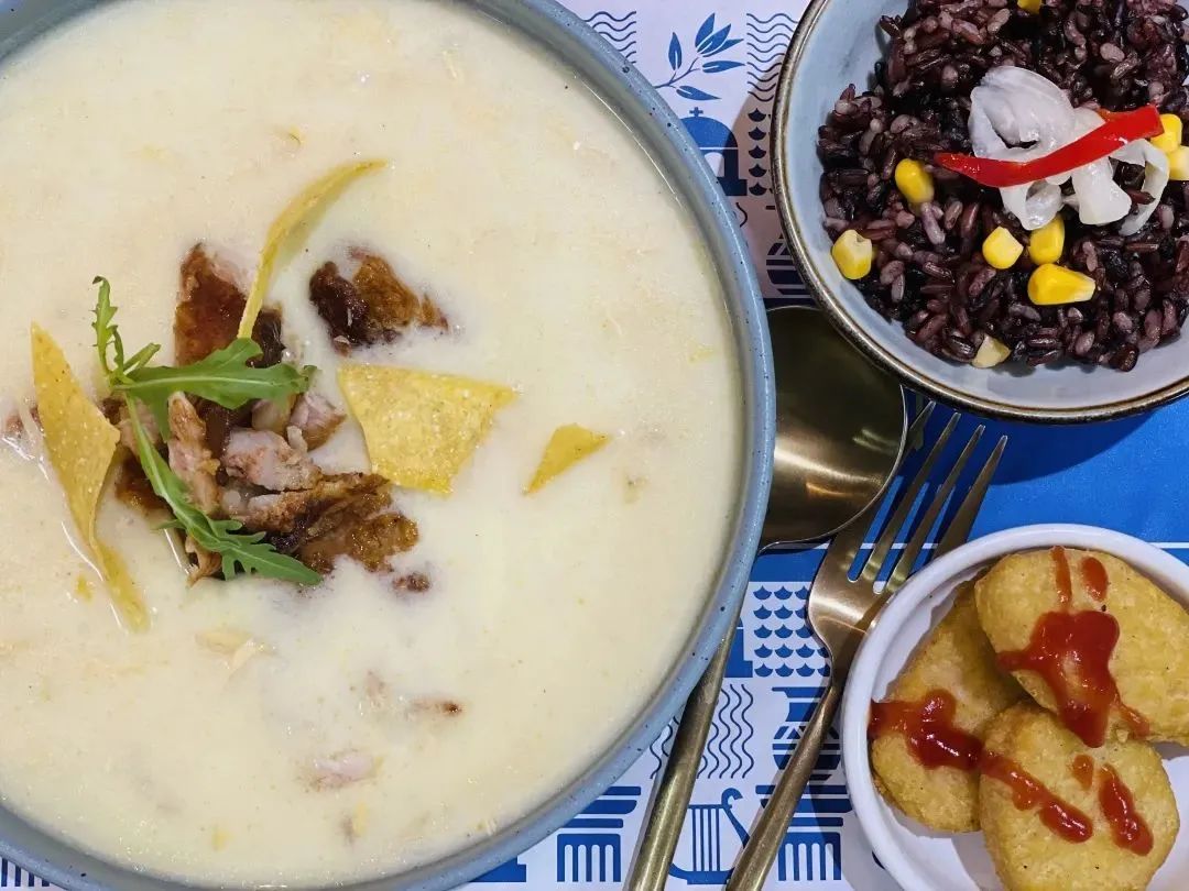 上海探店好吃不贵,探店上海和平饭店一桌子菜