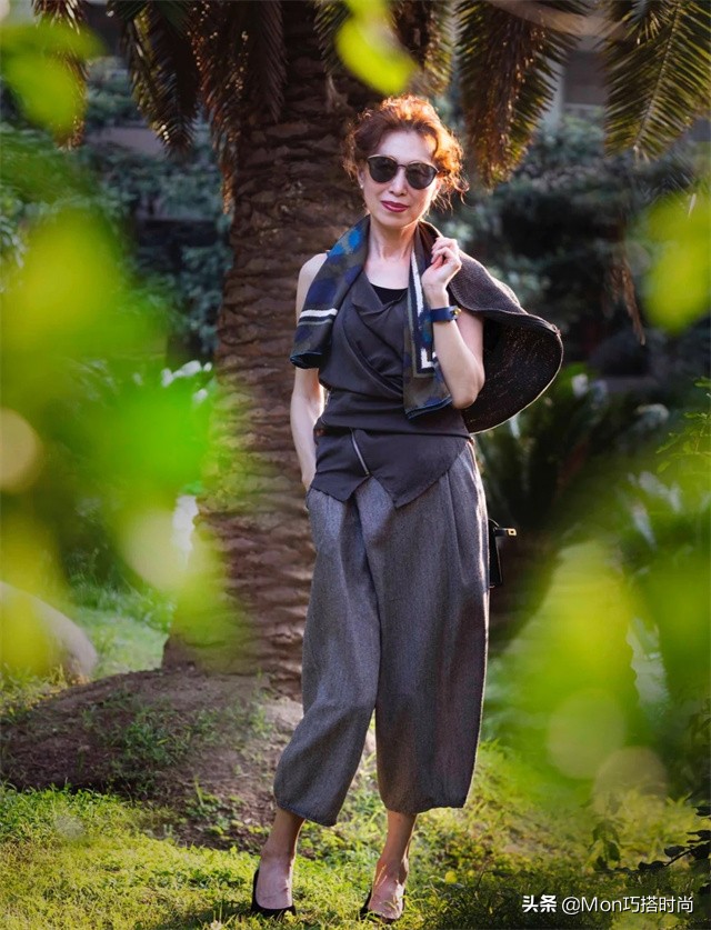 158cm左右120斤微胖女生裤子,微胖中年女人冬天穿什么裤子好看