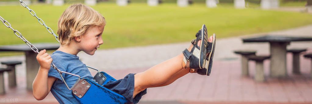 孩子不愿意在幼儿园大便，家长可以从这三个方面入手