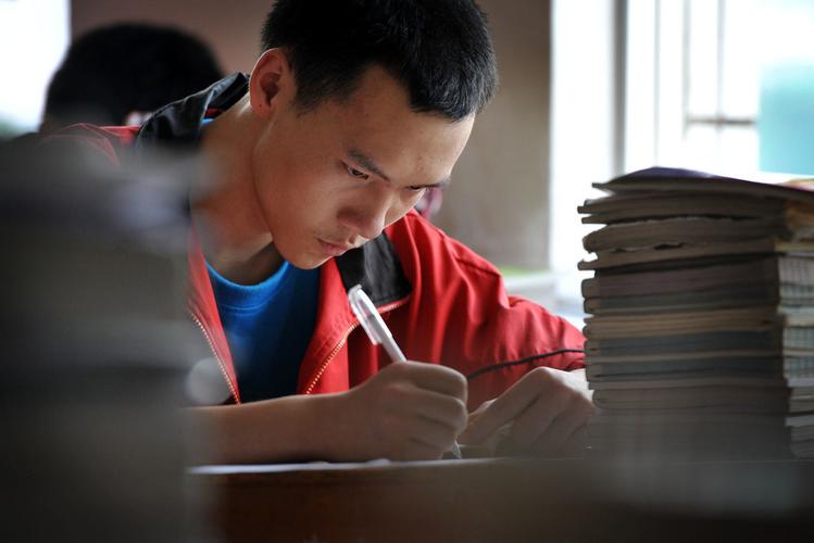 耳聋耳鸣怎么办只需一招给你缓解,小孩感冒引起的耳鸣怎么快速缓解