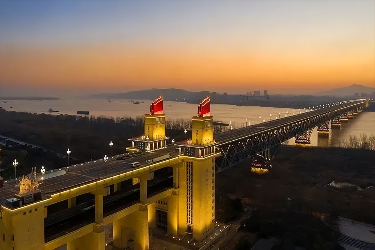 2023六月英语四级真题答案,2022年6月几号考英语四六级考试