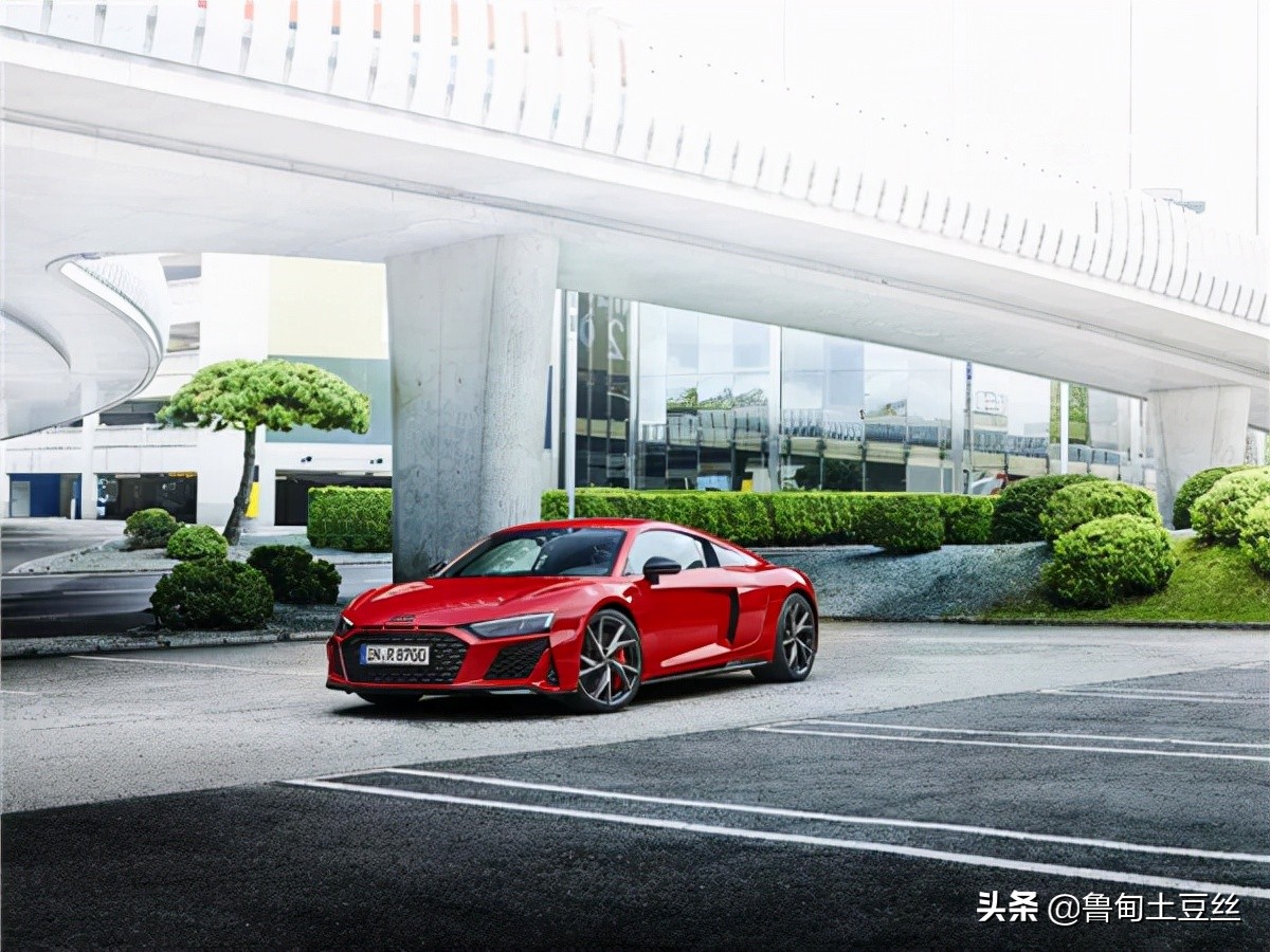 奥迪r8v10,17款奥迪r8v10coupe测评