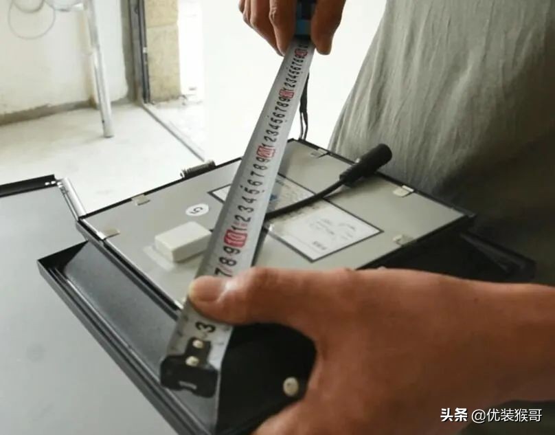 蜂窝大板用什么开孔,蜂窝大板筒灯的开孔布局